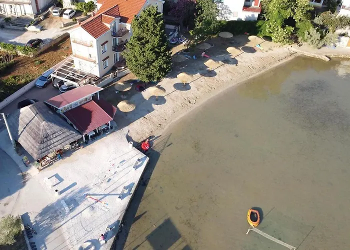 Apartments By The Sea Kraj, Pasman - 3460 *