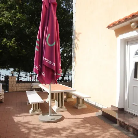 By The Sea Kraj, - 3460 公寓 Pašman