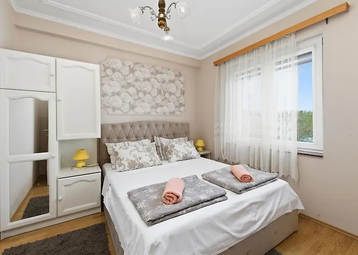 By The Sea Kraj - - 3460 * Pašman