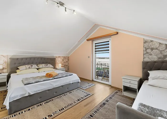 By The Sea Kraj - - 3460 * Pašman