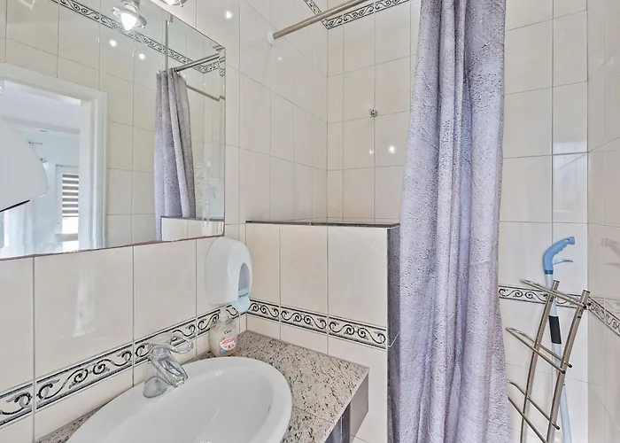 Apartmán By The Sea Kraj - - 3460 Pašman